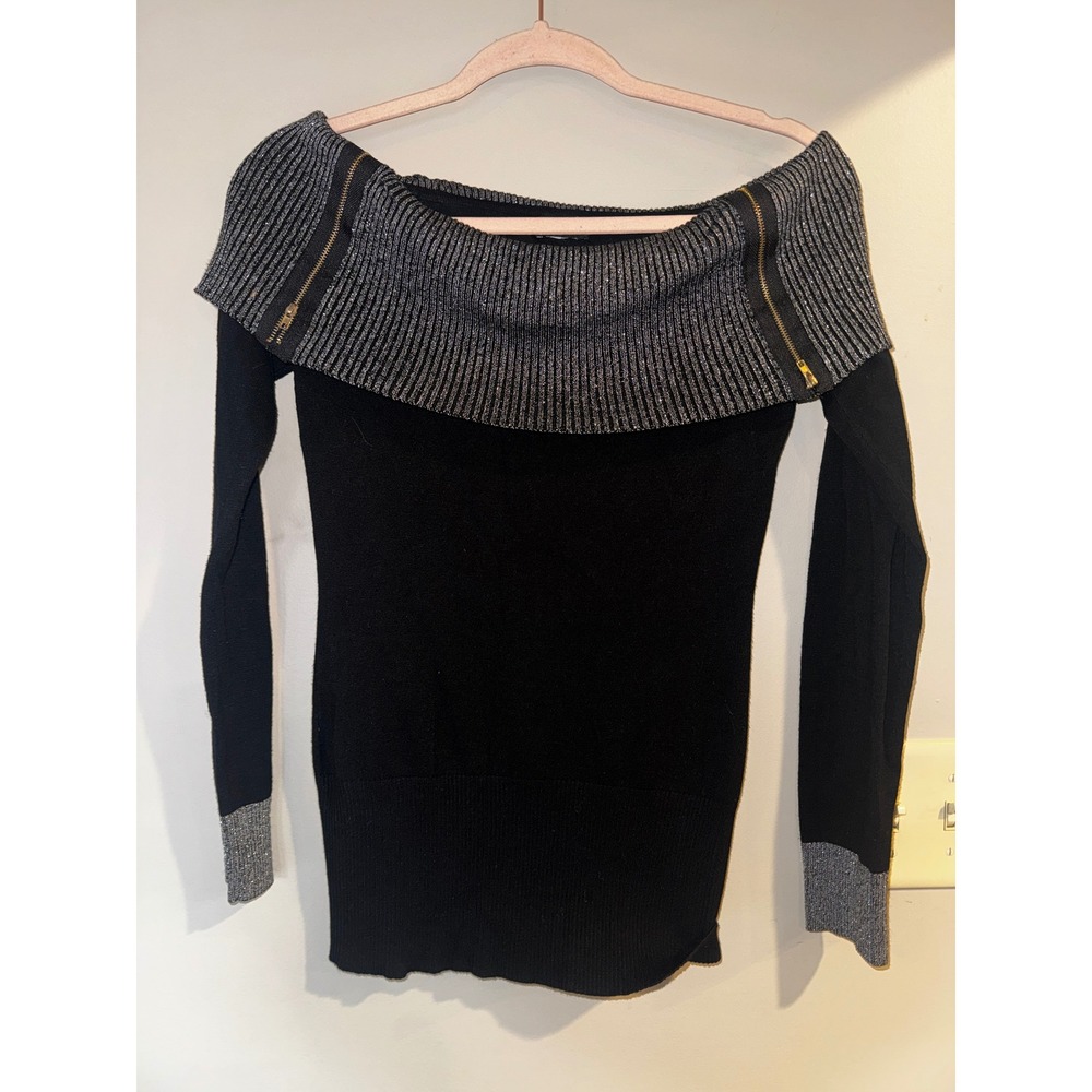 Venus Womens Off Shoulder Sweater Black Silver Metallic Zipper Accent Y57512